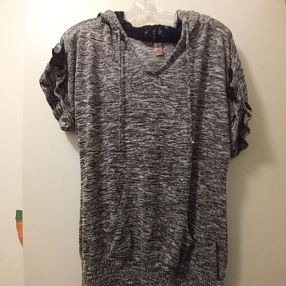 Hoodie top